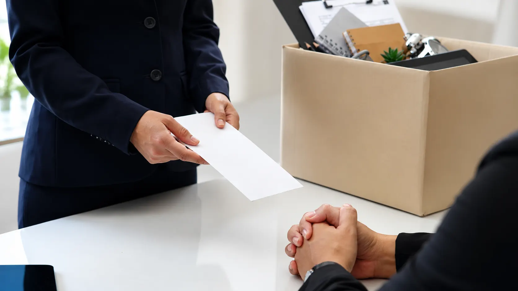 Calculadora de despido 3 Quiero renunciar a mi trabajo: ¿Qué debo hacer y cuáles son mis derechos?